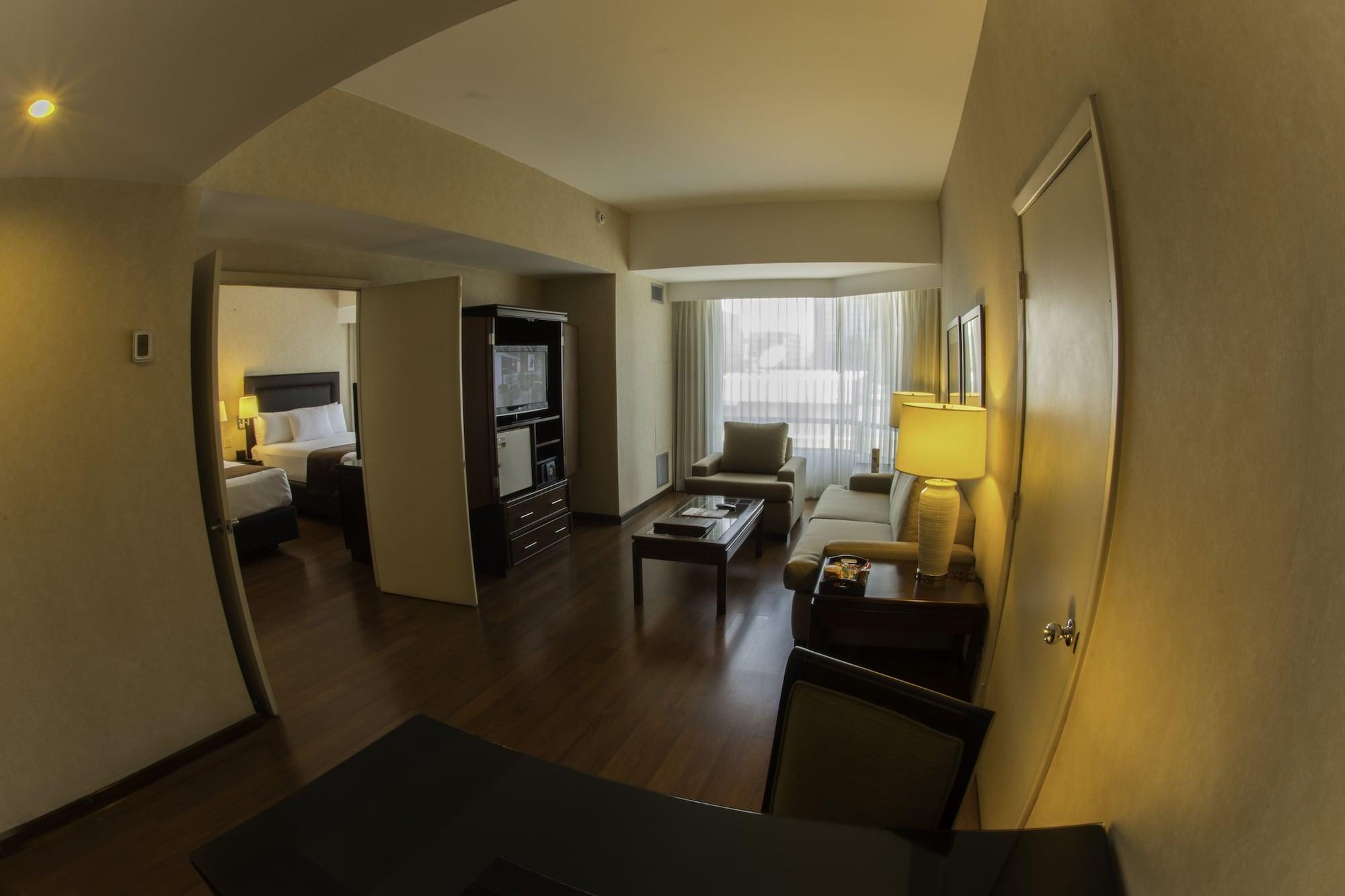 Clarion Suites Ville de Guatemala Extérieur photo A typical two-bedroom suite