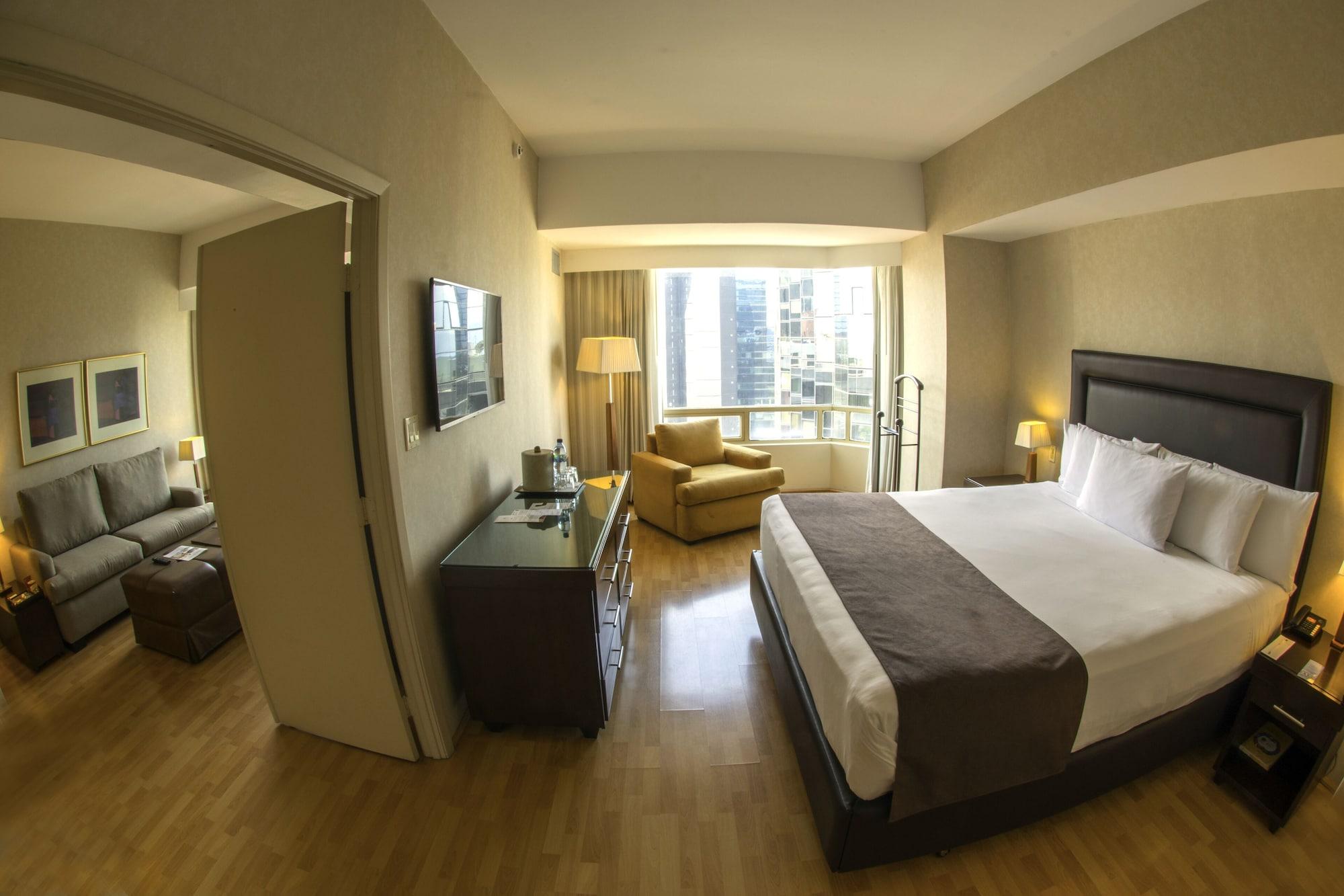 Clarion Suites Ville de Guatemala Extérieur photo Suite at the hotel
